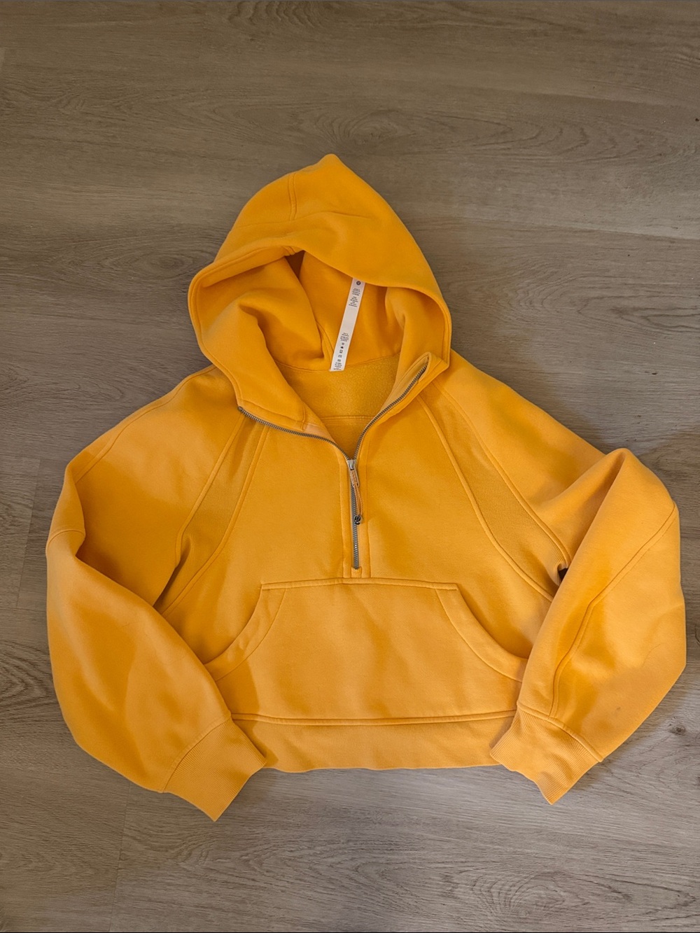 Lululemon Cropped Half‑Zip Hoodie